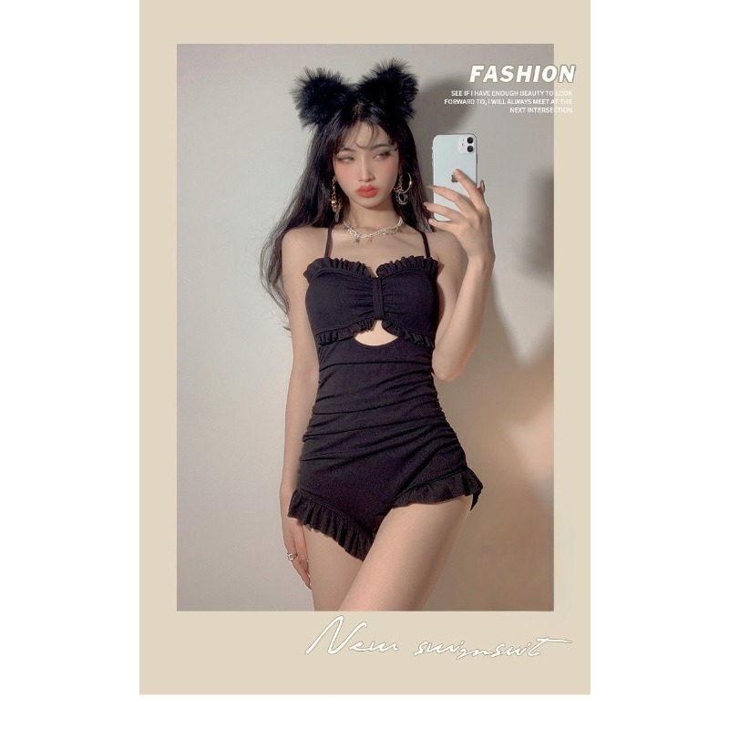 Women's Red Ruffled One-piece  - đánh giá và giá A Bathing Ape Camo