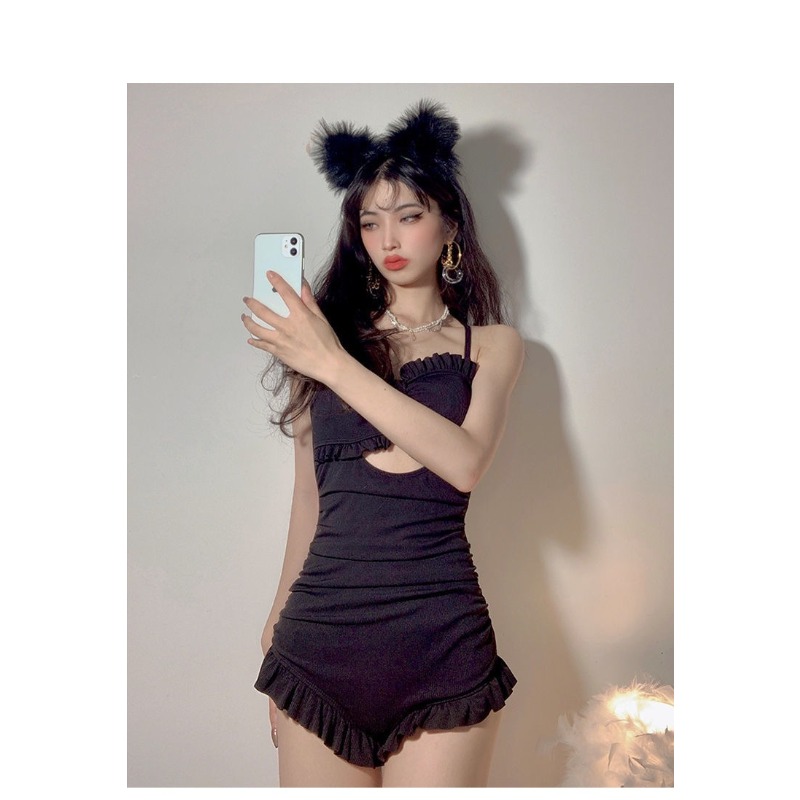 Women's Red Ruffled One-piece  - đánh giá và giá A Bathing Ape Camo